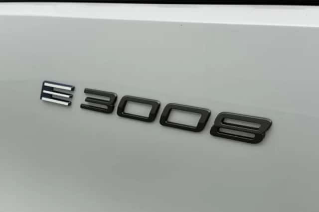 Peugeot e-3008 (2025) thumbnail 31