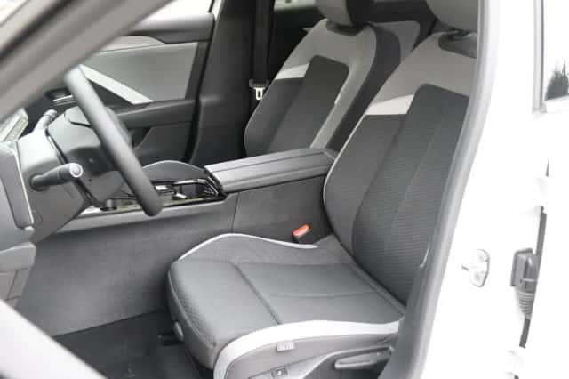 Opel Astra (2025) thumbnail 14