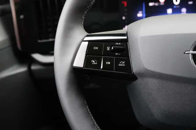 Opel Astra (2025) thumbnail 25