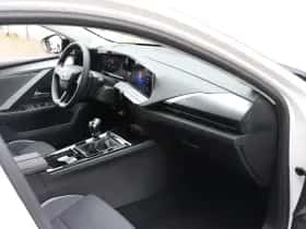 Opel Astra (2025) thumbnail 9