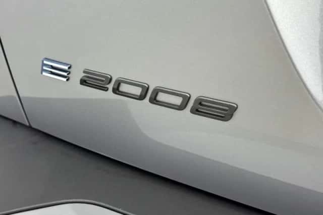 Peugeot e-2008 (2025) thumbnail 28
