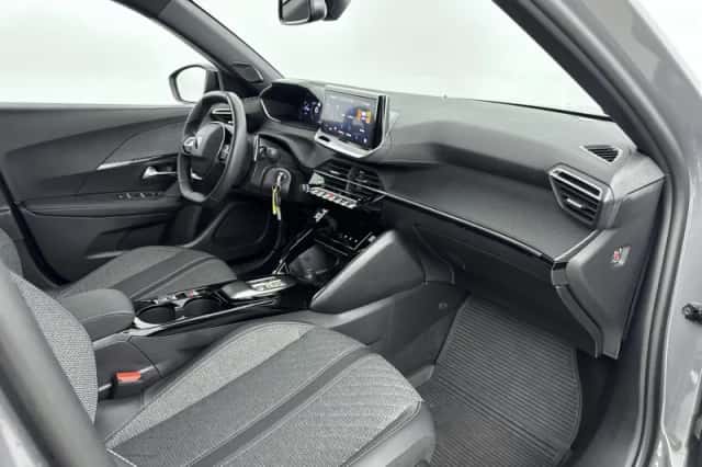 Peugeot 2008 (2025) thumbnail 8
