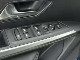 Peugeot e-3008 (2025) thumbnail 17