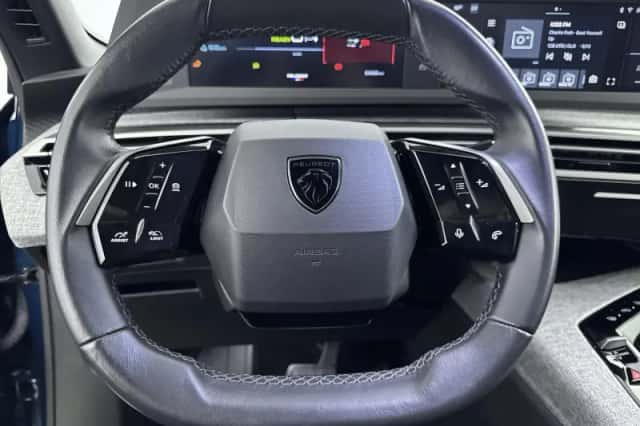 Peugeot e-3008 (2025) thumbnail 18