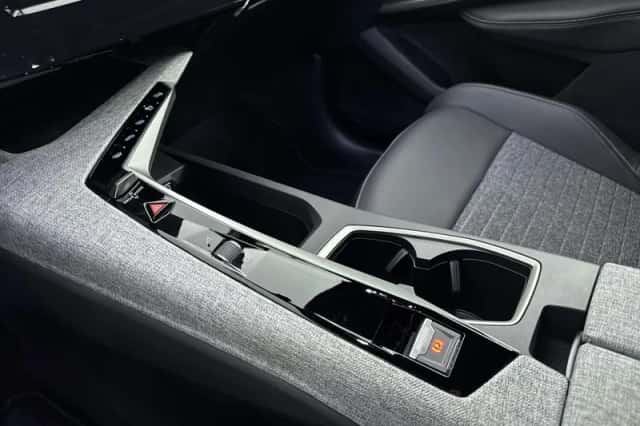 Peugeot e-3008 (2025) thumbnail 24