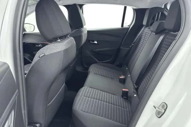 Peugeot 208 (2021) thumbnail 14