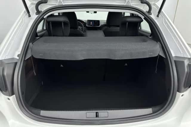 Peugeot 208 (2021) thumbnail 15