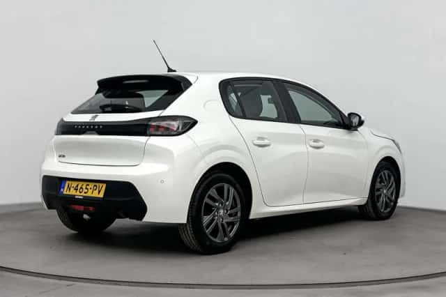 Peugeot 208 (2021) thumbnail 3
