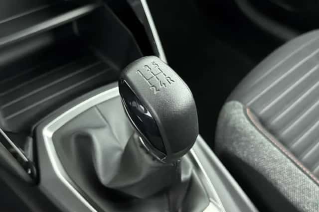 Peugeot 208 (2021) thumbnail 24
