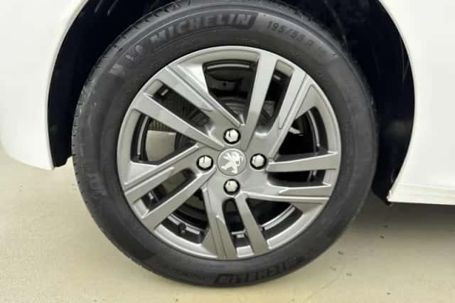 Peugeot 208 (2021) thumbnail 27