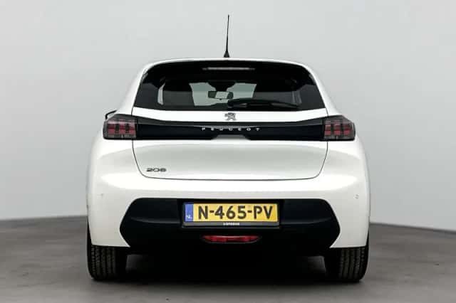 Peugeot 208 (2021) thumbnail 9