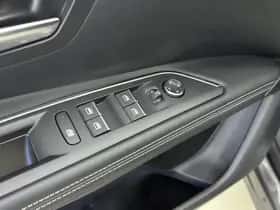 Peugeot 3008 (2024) thumbnail 19