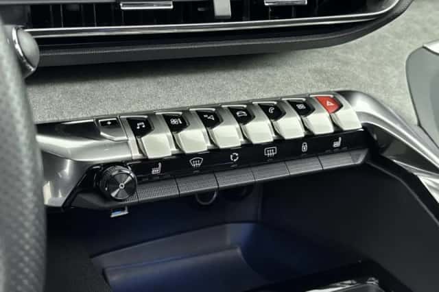 Peugeot 3008 (2024) thumbnail 26