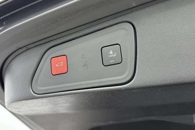 Peugeot 3008 (2024) thumbnail 29