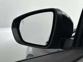 Peugeot 3008 (2024) thumbnail 32
