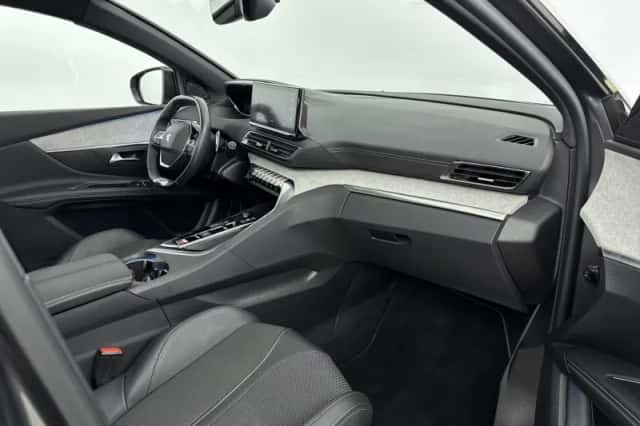 Peugeot 3008 (2024) thumbnail 8