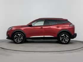 Peugeot 2008 (2021) thumbnail 2