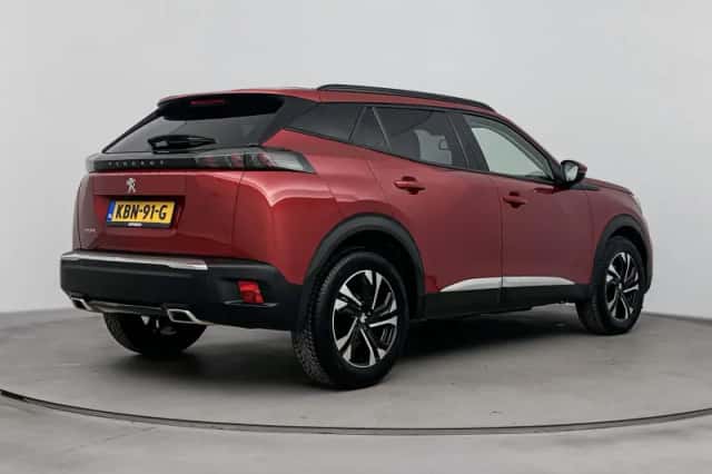 Peugeot 2008 (2021) thumbnail 3