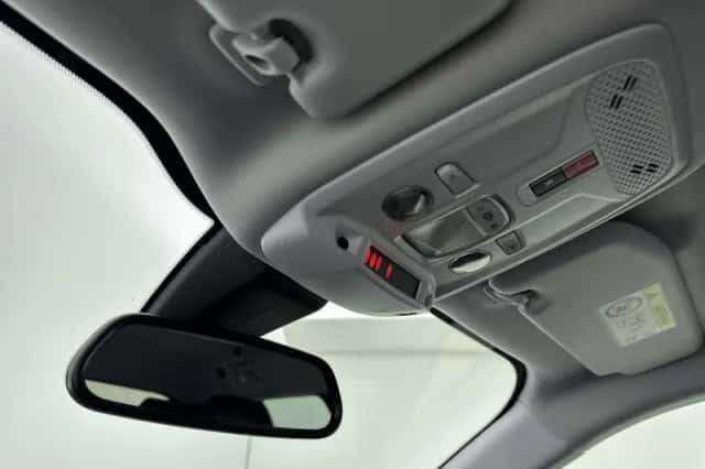 Peugeot 2008 (2021) thumbnail 25