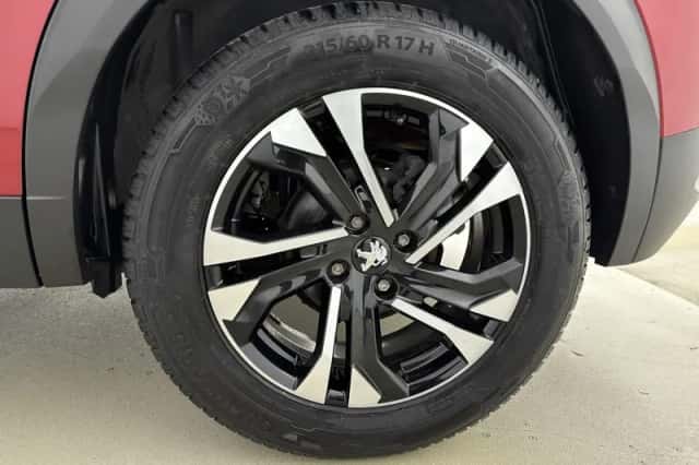 Peugeot 2008 (2021) thumbnail 31