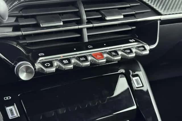 Peugeot 2008 (2025) thumbnail 24