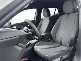 Peugeot 2008 (2025) thumbnail 8