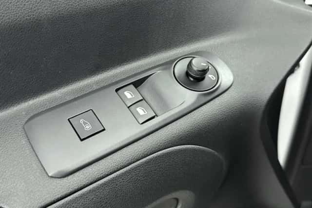 Peugeot E-Partner (2023) thumbnail 18