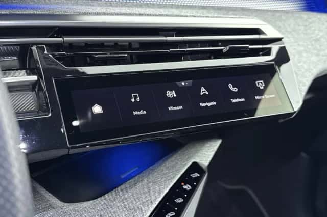 Peugeot e-3008 (2025) thumbnail 25