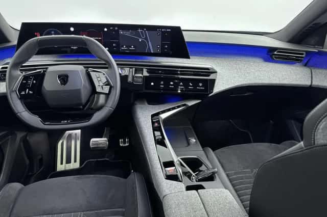 Peugeot e-3008 (2025) thumbnail 8
