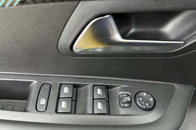 Peugeot 208 (2020) thumbnail 16