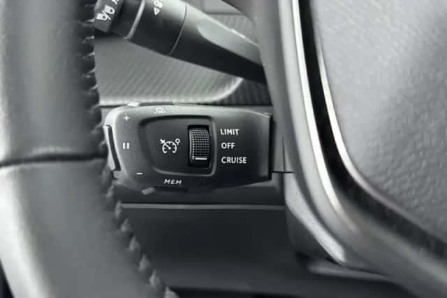 Peugeot 2008 (2025) thumbnail 19