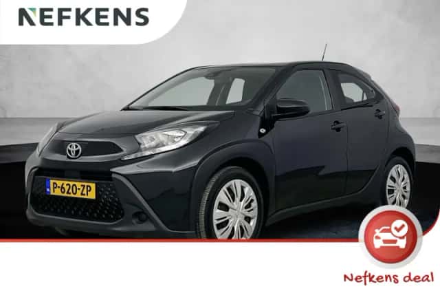 Toyota Aygo (2022) thumbnail 1