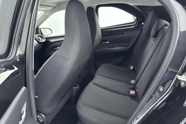Toyota Aygo (2022) thumbnail 14