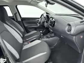 Toyota Aygo (2022) thumbnail 29