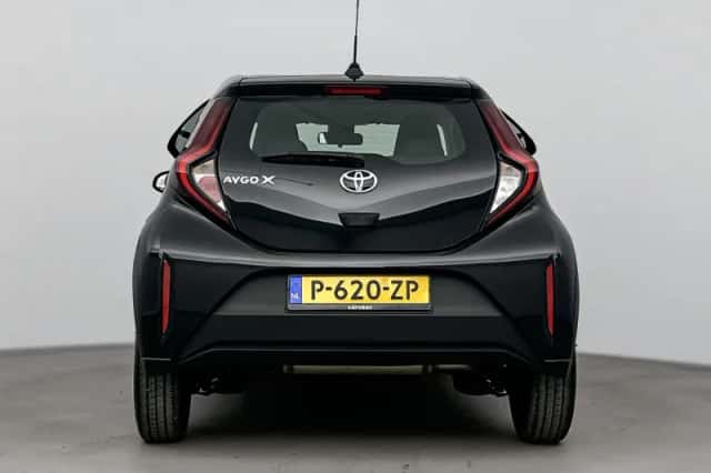 Toyota Aygo (2022) thumbnail 5