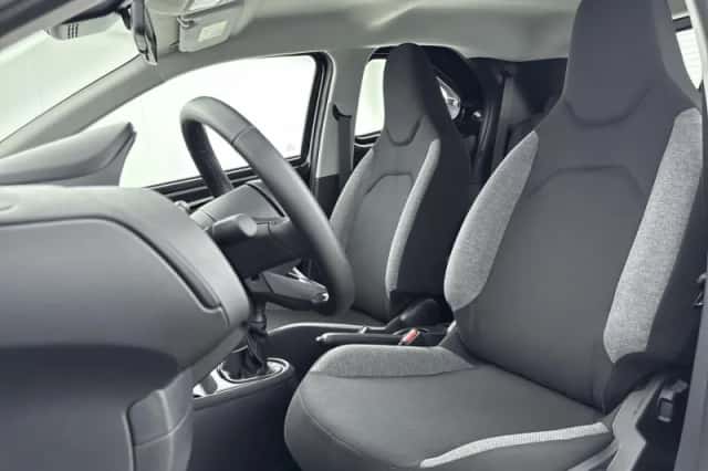 Toyota Aygo (2022) thumbnail 10