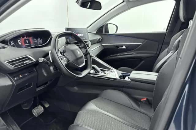 Peugeot 3008 (2021) thumbnail 11