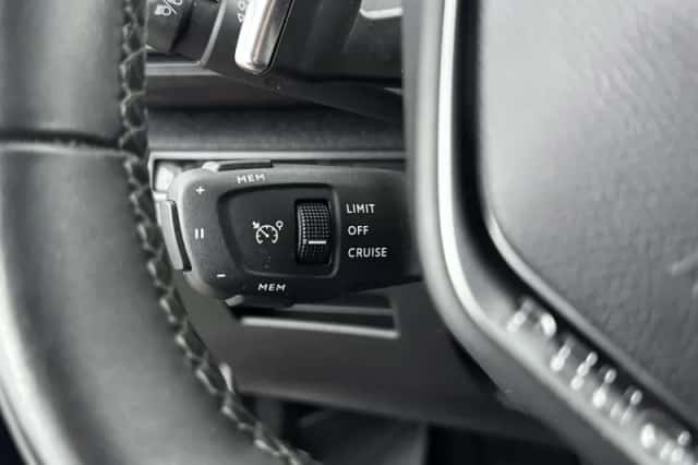 Peugeot 3008 (2021) thumbnail 19