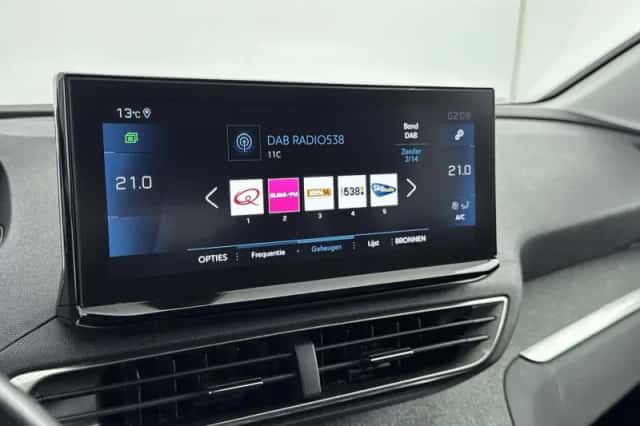 Peugeot 3008 (2021) thumbnail 20