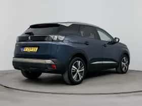Peugeot 3008 (2021) thumbnail 3