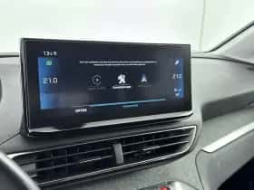 Peugeot 3008 (2021) thumbnail 21