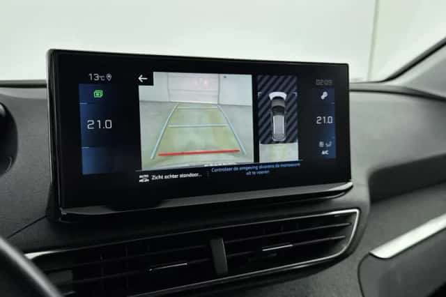 Peugeot 3008 (2021) thumbnail 22