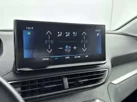 Peugeot 3008 (2021) thumbnail 23