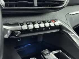 Peugeot 3008 (2021) thumbnail 24