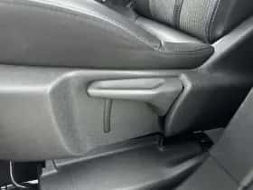 Peugeot 3008 (2021) thumbnail 29
