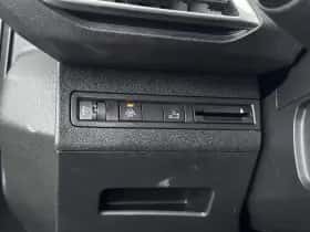 Peugeot 3008 (2021) thumbnail 31