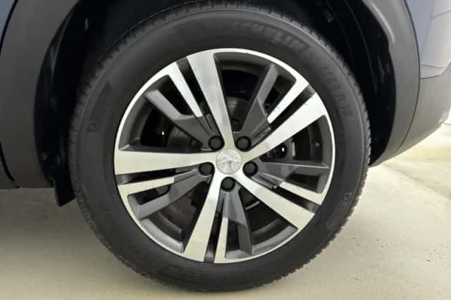 Peugeot 3008 (2021) thumbnail 32