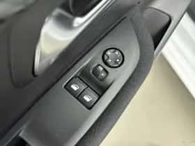 Peugeot 208 (2023) thumbnail 16