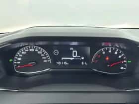 Peugeot 208 (2023) thumbnail 18