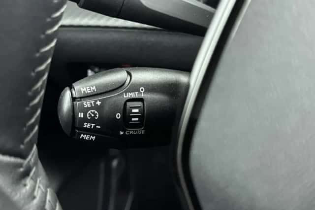 Peugeot 208 (2023) thumbnail 19
